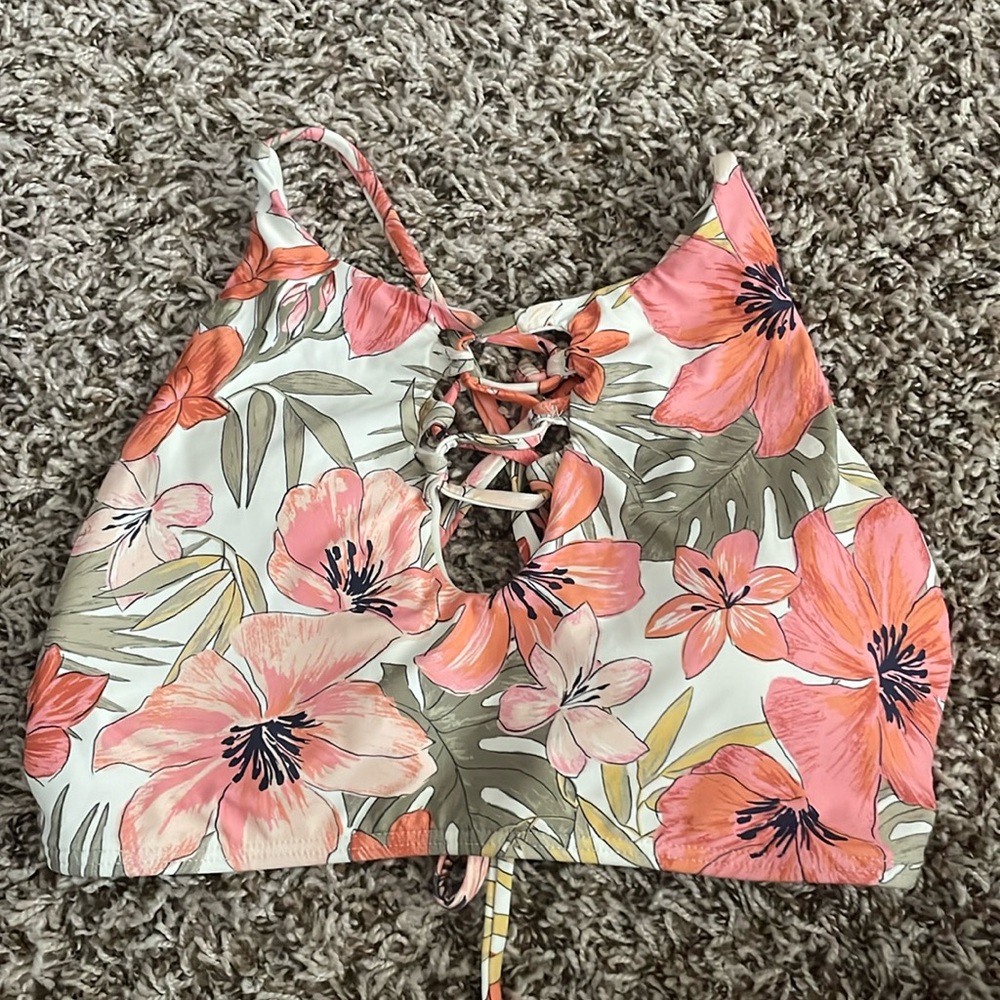 Women’s bathing suit top